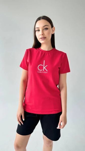 Жіноча футболка Calvin Klein червона 8884 фото