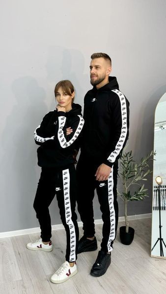 Жіночий теплий спортивний костюм Nike унісекс зимовий трикотажний комплект на флісі норма брендовий набір худі та штани 46 508 фото