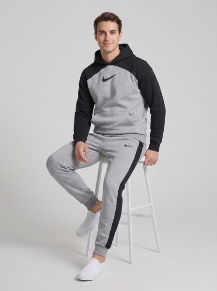 Чоловічий спортивний костюм Nike з чорними вставками демісезонний трикотажний комплект норма брендовий комбінований набір 441 фото