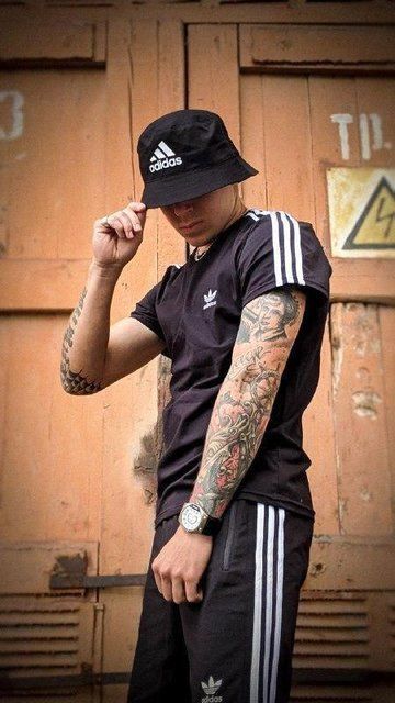 Футболка adidas чорна 111117 фото