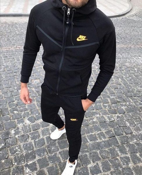 Чоловічий спортивний костюм Nike чорного кольору демісезонний трикотажний комплект норма базовий брендовий набір світшот та штани 310 фото